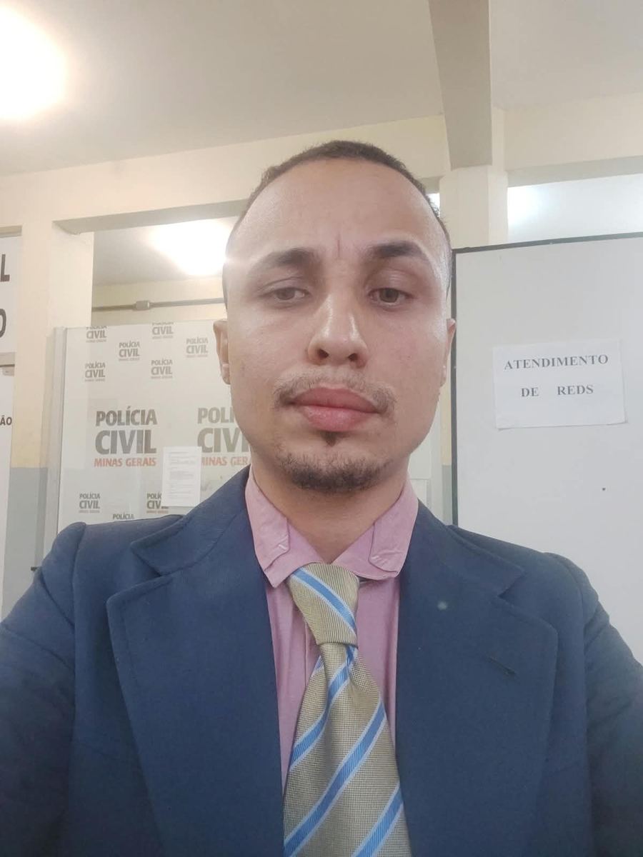Dr. Lucas Semim no setor de atendimento de REDS (registro de ocorrência) da Polícia Civil